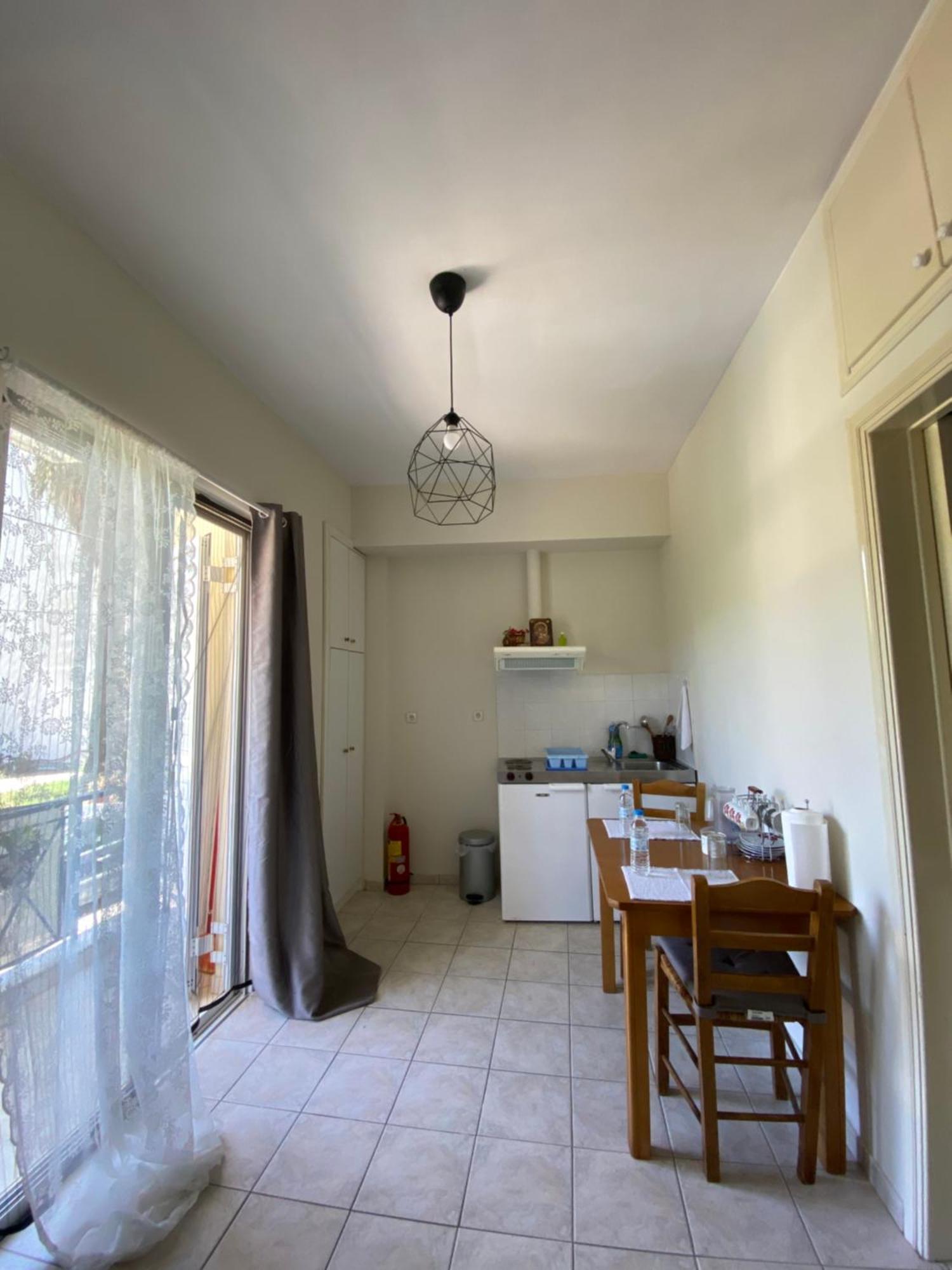 Irinis Apartment In Kalamáta Kültér fotó